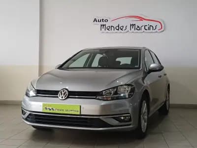 Vendo Volkswagen Golf 2017 - 17390 EUR, 126004 km - AUTO.MOTO.pt