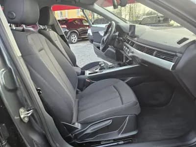 Vendo Audi A4 Avant 2018 - 22800 EUR, 104924 km - AUTO.MOTO.pt