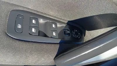 Sell Peugeot 308 SW 2016 - 9650 EUR, 192092 km - AUTO.MOTO.pt