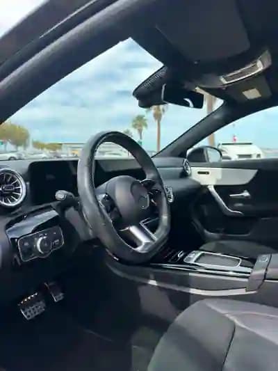 Vendo Mercedes-Benz A 180 2023 - 34000 EUR, 47000 km - AUTO.MOTO.pt