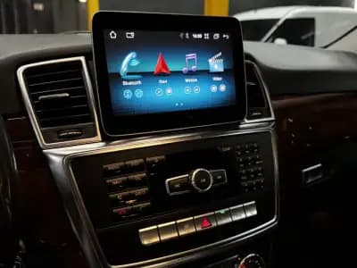 Vendo Mercedes-Benz ML 250 2015 - 27490 EUR, 135500 km - AUTO.MOTO.pt