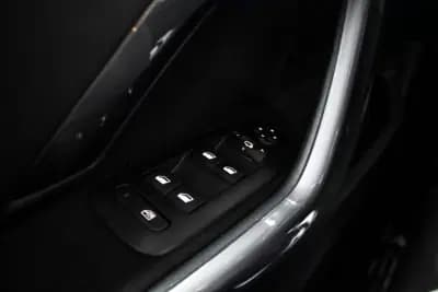 Sell Peugeot 2008 2018 - 9990 EUR, 88415 km - AUTO.MOTO.pt