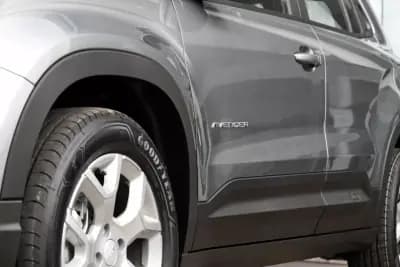 Sell Jeep Avenger 2025 - 23750 EUR, 20000 km - AUTO.MOTO.pt