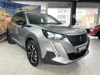 Vendo Peugeot e-2008 2022 - 21600 EUR, 30171 km - AUTO.MOTO.pt