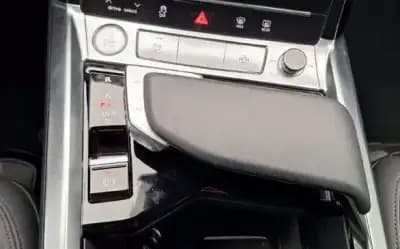 Sell Audi e-tron 2022 - 33490 EUR, 45959 km - AUTO.MOTO.pt