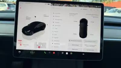 Vendo Tesla Model 3 2022 - 31900 EUR, 57000 km - AUTO.MOTO.pt