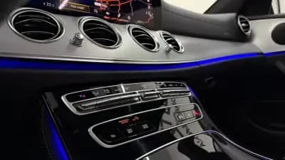 Sell Mercedes-Benz E 300 2023 - 46990 EUR, 63661 km - AUTO.MOTO.pt