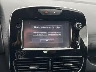 Vendo Renault Clio 2018 - 9600 EUR, 193898 km - AUTO.MOTO.pt