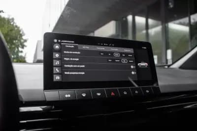 Sell MG MG4 2023 - 19450 EUR, 19778 km - AUTO.MOTO.pt