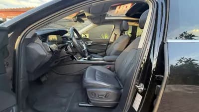 Vendo Audi e-tron 2019 - 27990 EUR, 99000 km - AUTO.MOTO.pt