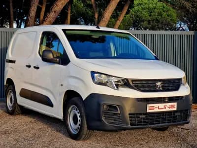 Vendo Peugeot Partner 2021 - 13990 EUR, 106734 km - AUTO.MOTO.pt