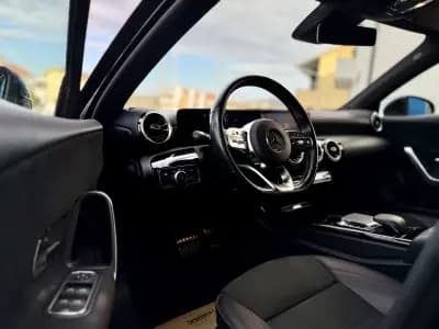 Vendo Mercedes-Benz A 180 2019 - 27950 EUR, 79000 km - AUTO.MOTO.pt