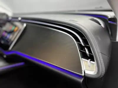 Vendo Mercedes-Benz E 300 2024 - 61500 EUR, 63000 km - AUTO.MOTO.pt