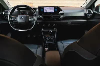 Vendo Citroën C4 2022 - 16950 EUR, 81250 km - AUTO.MOTO.pt