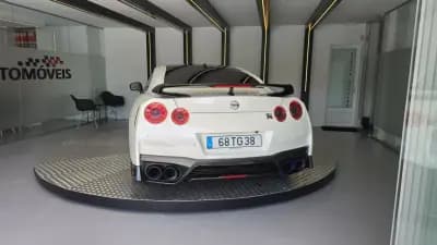 Sell Nissan GT-R 2017 - 149900 EUR, 50238 km - AUTO.MOTO.pt