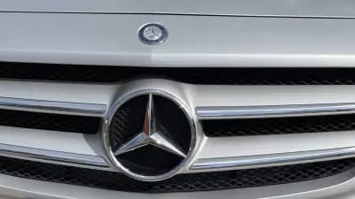 Sell Mercedes-Benz GLA 180 2017 - 24900 EUR, 64269 km - AUTO.MOTO.pt