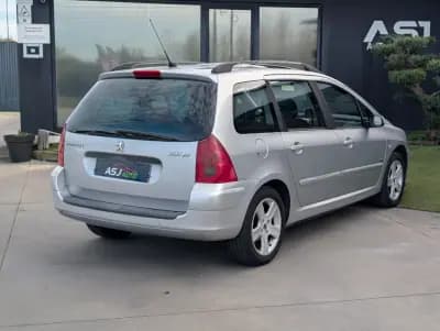 Vendo Peugeot 307 Break 2003 - 1950 EUR, 240635 km - AUTO.MOTO.pt