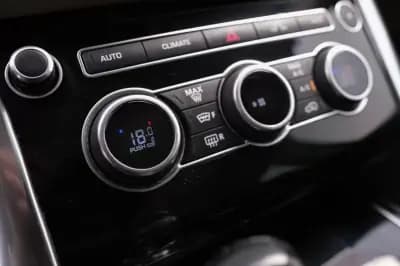 Sell Land Rover Range Rover Sport 2016 - 39900 EUR, 116000 km - AUTO.MOTO.pt