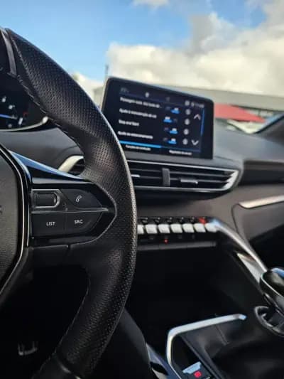 Vendo Peugeot 3008 2019 - 19600 EUR, 84500 km - AUTO.MOTO.pt