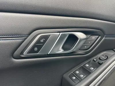 Vendo BMW 330 2022 - 39750 EUR, 97000 km - AUTO.MOTO.pt