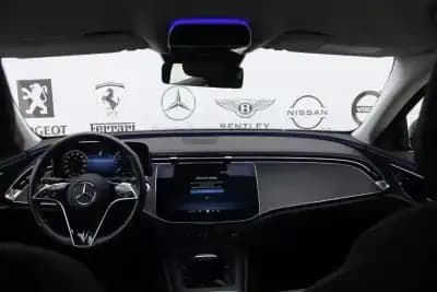 Vendo Mercedes-Benz E 220 2024 - 55980 EUR, 29555 km - AUTO.MOTO.pt