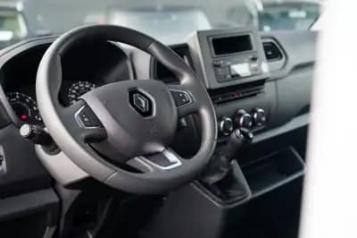 Vendo Renault Master 2023 - 22750 EUR, 166000 km - AUTO.MOTO.pt