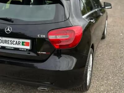 Vendo Mercedes-Benz A 180 2015 - 14950 EUR, 180700 km - AUTO.MOTO.pt