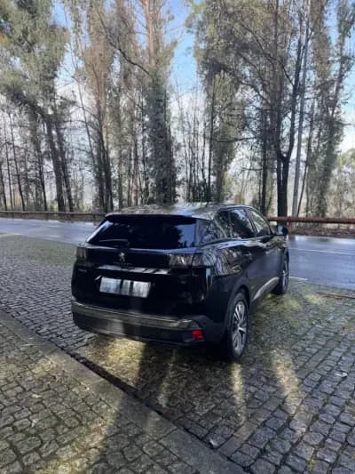 Vendo Peugeot 3008 2021 - 23500 EUR, 113156 km - AUTO.MOTO.pt