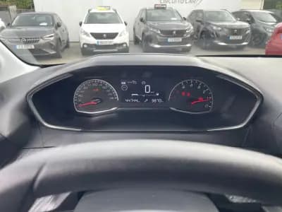 Vendo Peugeot 208 2022 - 12350 EUR, 44738 km - AUTO.MOTO.pt