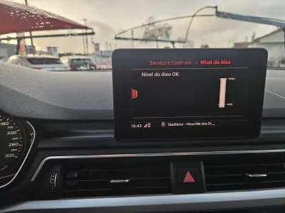 Vendo Audi A4 Avant 2018 - 22800 EUR, 104924 km - AUTO.MOTO.pt