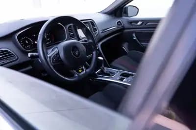 Vendo Renault Mégane 2021 - 20200 EUR, 162000 km - AUTO.MOTO.pt