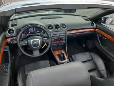 Vendo Audi A4 Cabrio 2014 - 10900 EUR, 193145 km - AUTO.MOTO.pt