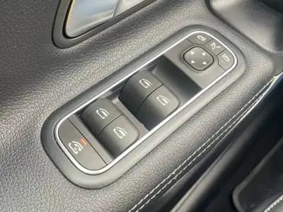 Sell Mercedes-Benz A 250 2022 - 31900 EUR, 87000 km - AUTO.MOTO.pt