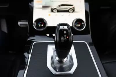 Vendo Land Rover Range Rover Evoque 2020 - 32999 EUR, 93000 km - AUTO.MOTO.pt