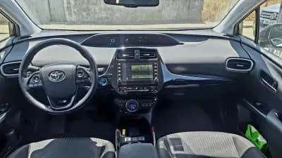 Sell Toyota Prius 2019 - 19000 EUR, 80000 km - AUTO.MOTO.pt