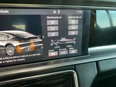 Sell Porsche Panamera 2018 - 60500 EUR, 104962 km - AUTO.MOTO.pt