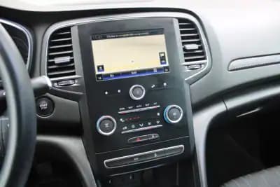 Sell Renault Mégane 2020 - 13990 EUR, 180000 km - AUTO.MOTO.pt