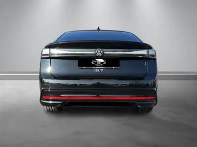 Vendo Volkswagen ID.7 2023 - 41000 EUR, 23000 km - AUTO.MOTO.pt