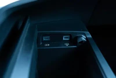 Sell Peugeot 3008 2024 - 36900 EUR, 38000 km - AUTO.MOTO.pt