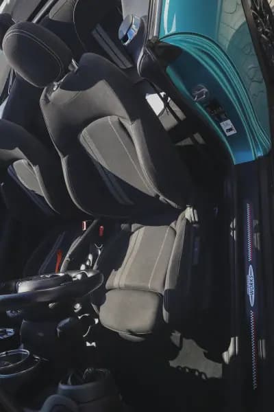 Vendo MINI 2018 - 18980 EUR, 61420 km - AUTO.MOTO.pt