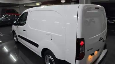 Vendo Citroën Berlingo 2018 - 17990 EUR, 67000 km - AUTO.MOTO.pt