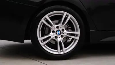 Vendo BMW 320 2014 - 18900 EUR, 210000 km - AUTO.MOTO.pt