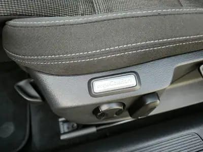 Vendo Volkswagen Passat 2019 - 18950 EUR, 155079 km - AUTO.MOTO.pt