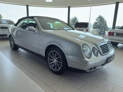 Vendo Mercedes-Benz CLK 230 1999 - 9990 EUR, 111847 km - AUTO.MOTO.pt