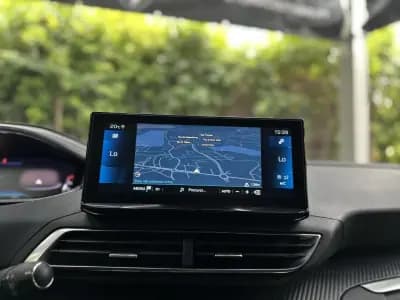 Vendo Peugeot 3008 2022 - 22900 EUR, 94000 km - AUTO.MOTO.pt