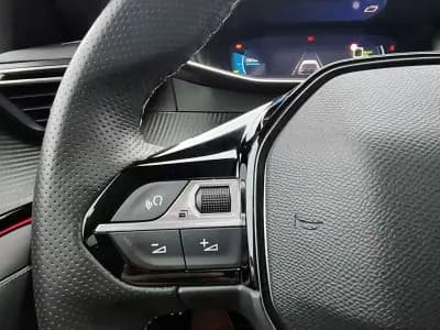 Sell Peugeot e-208 2020 - 17900 EUR, 72078 km - AUTO.MOTO.pt