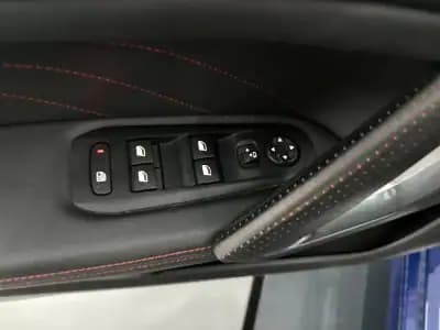 Sell Peugeot 308 2024 - 14990 EUR, 91000 km - AUTO.MOTO.pt