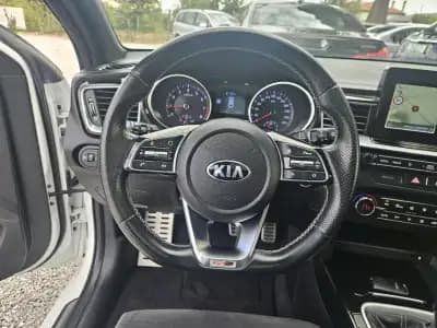 Vendo Kia ProCeed 2020 - 17400 EUR, 119400 km - AUTO.MOTO.pt
