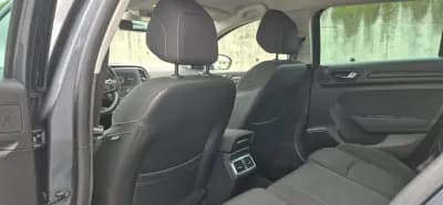 Vendo Renault Mégane Sport Tourer 2019 - 8950 EUR, 360000 km - AUTO.MOTO.pt