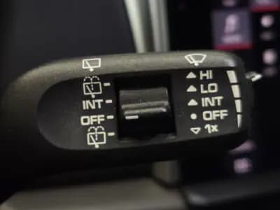 Vendo Porsche Macan 2019 - 57490 EUR, 133391 km - AUTO.MOTO.pt